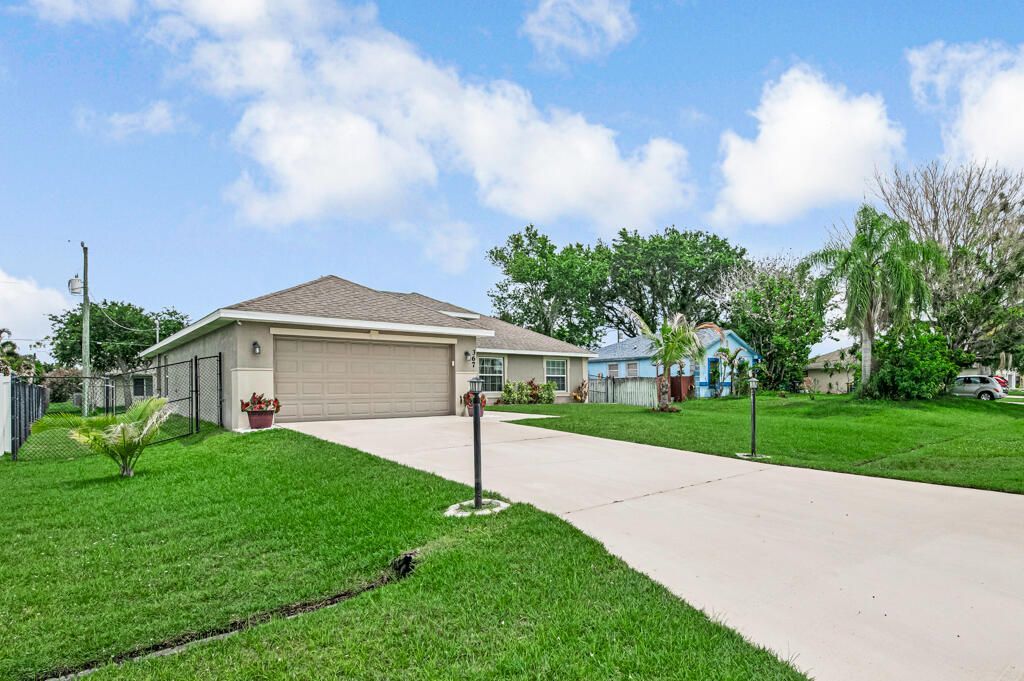 367 SW Grimaldo Terrace, Port Saint Lucie, FL 34984 Photo