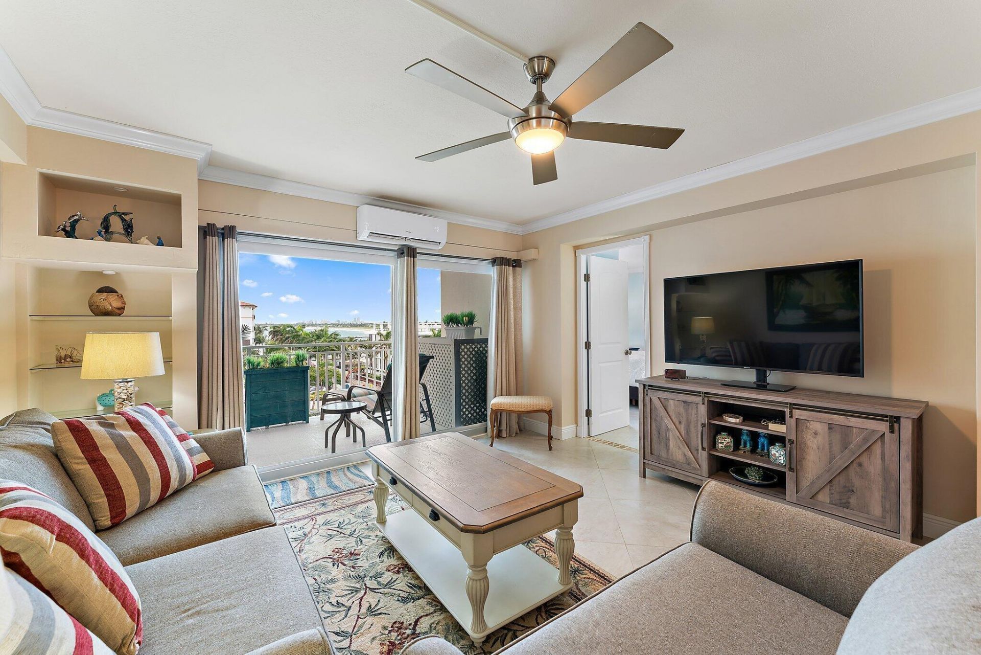33 S Ocean Avenue, Unit 502, Palm Beach Shores, FL 33404 Photo