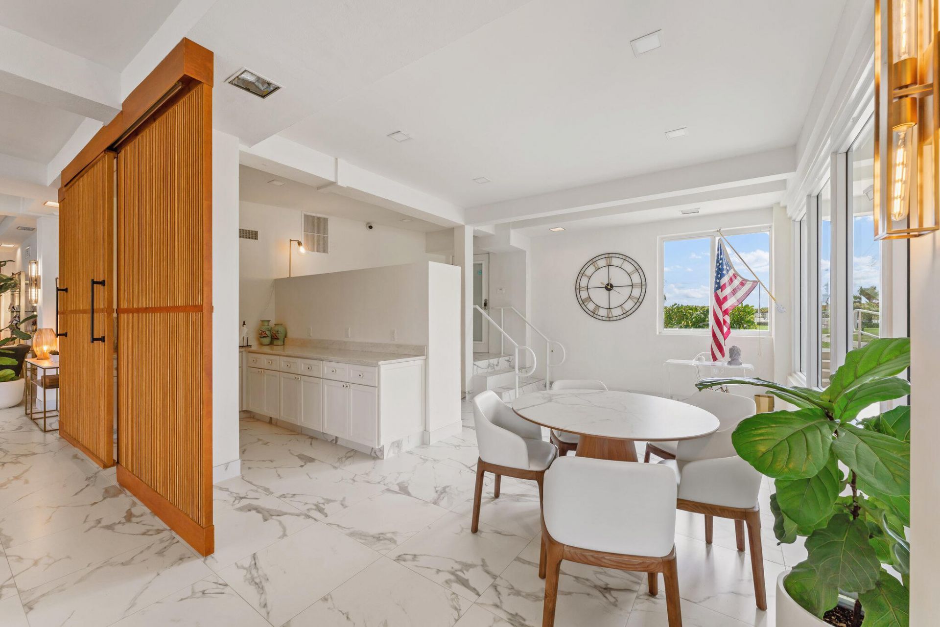 33 S Ocean Avenue, Unit 502, Palm Beach Shores, FL 33404 Photo
