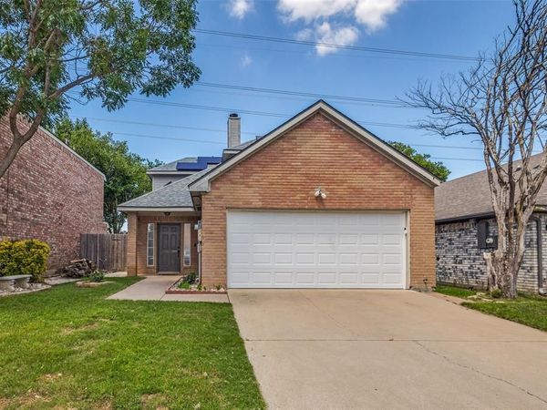 1383 Mimosa Lane, Lewisville, TX 75077