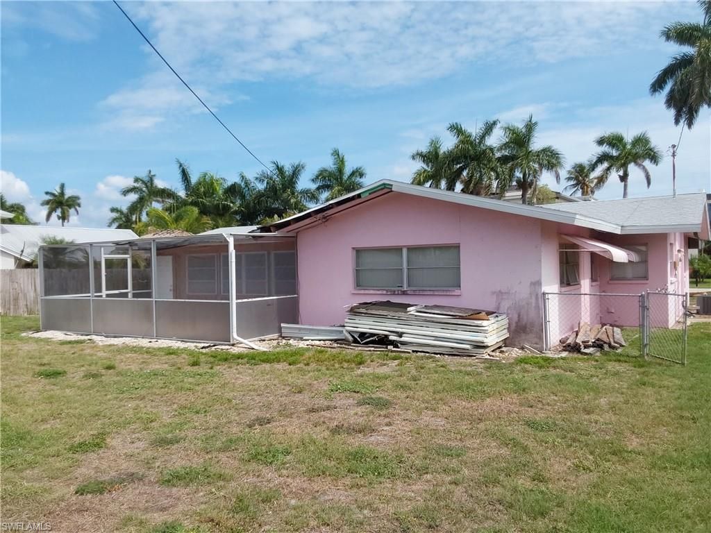 525 Coral Dr , Cape Coral, FL 33904 Photo