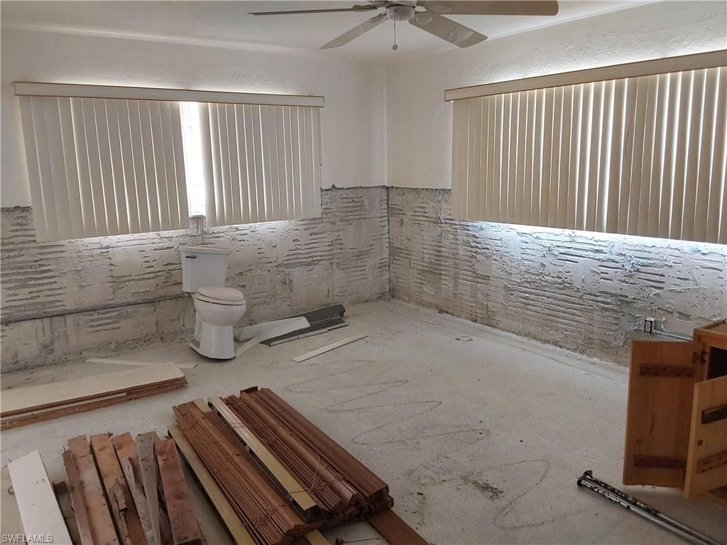 525 Coral Dr , Cape Coral, FL 33904 Photo