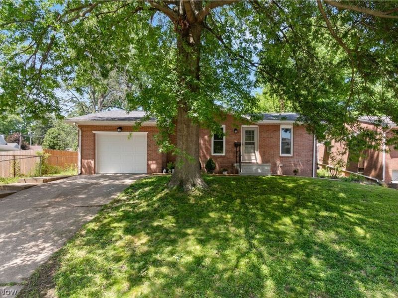 2219 34th Street NW, Canton, OH 44709 Photo 2