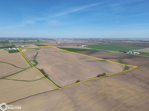23rd Ave. Drive, Blairstown, IA 52301