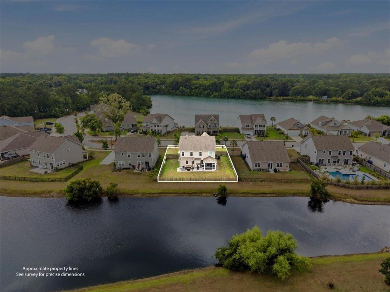 2724 Harmony Lake Drive Photo 4