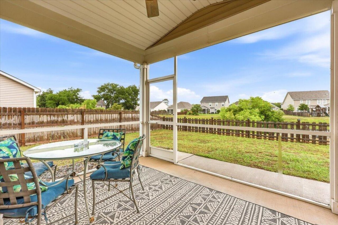 2724 Harmony Lake Drive Photo 42