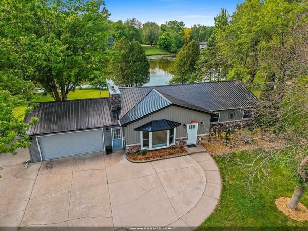 201 LAKESIDE DRIVE, Clintonville, WI 54929