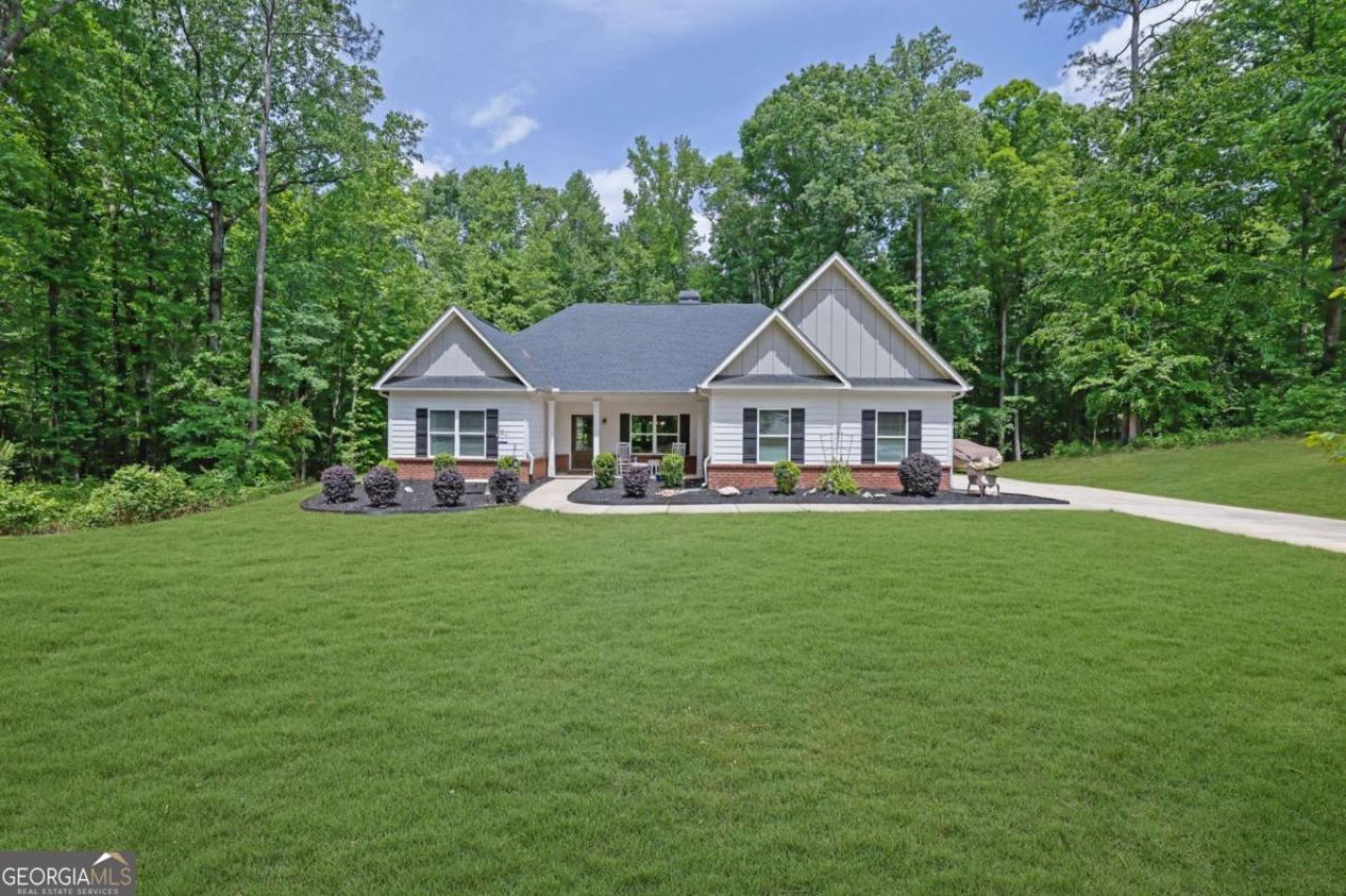 125 Hawthorn Lane, Covington, GA 30014 Main Photo