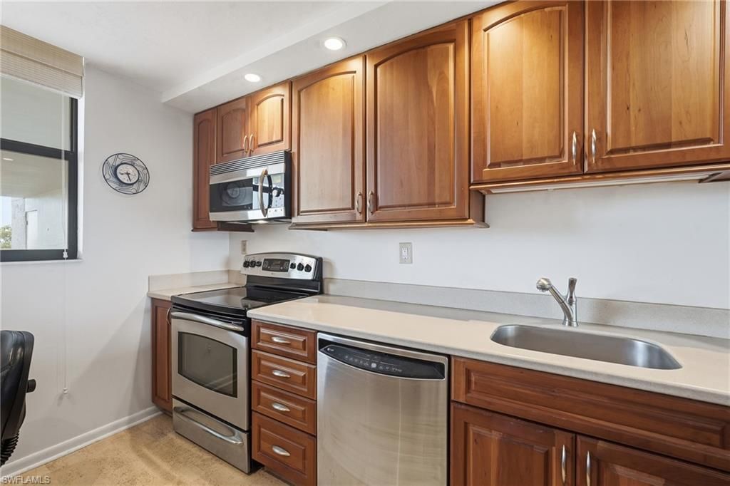 4223 Bay Beach Ln, Unit 4F, Fort Myers Beach, FL 33931 Photo