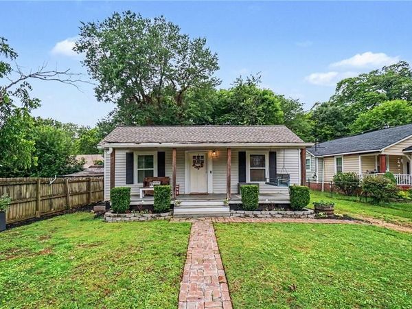 406 Douglas Street , Cartersville, GA 30120