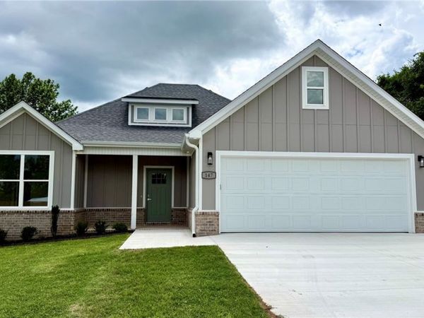 147 County Avenue , Lincoln, AR 72744