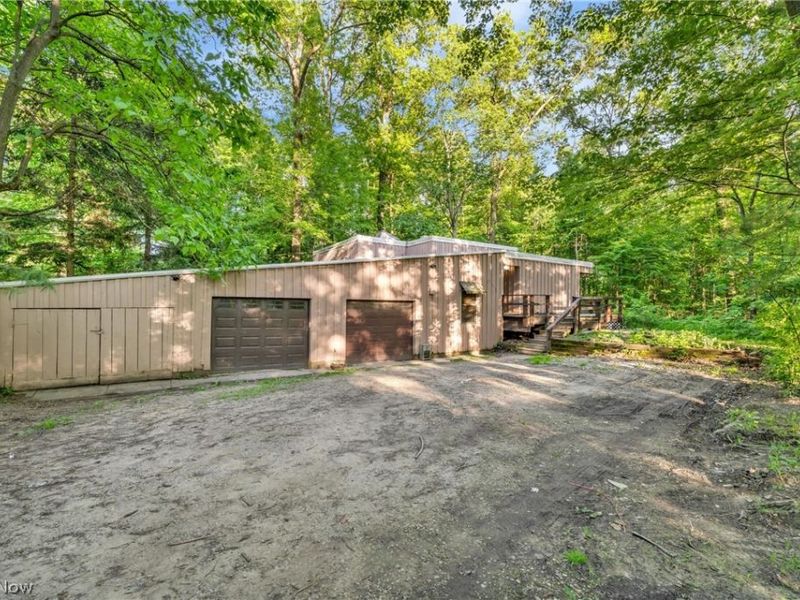 2680 Stubbins Road, Brecksville, OH 44141 Photo 2