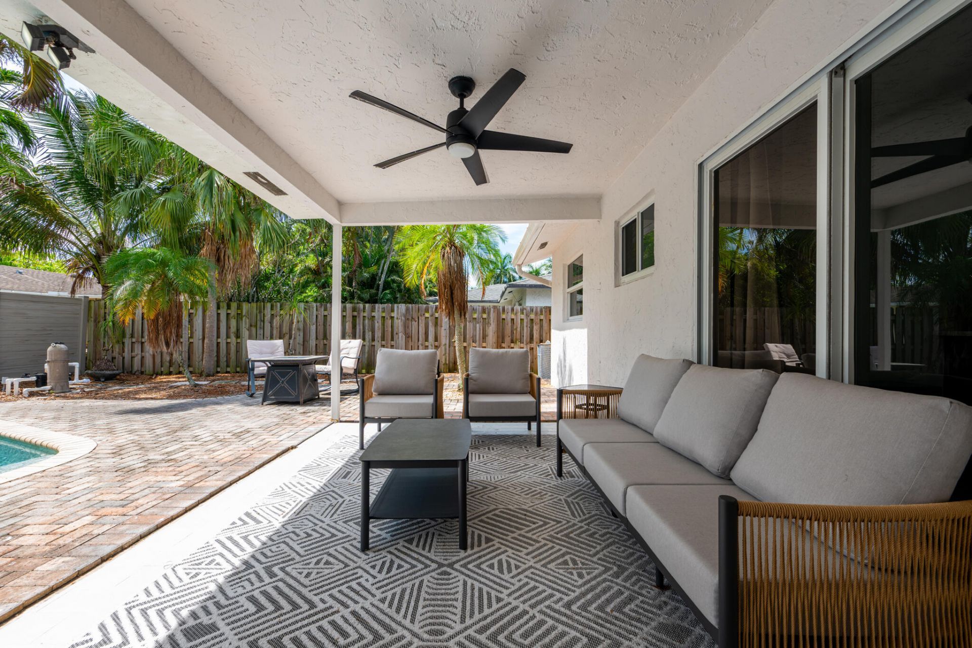 6730 NW 26th Terrace, Fort Lauderdale, FL 33309 Photo