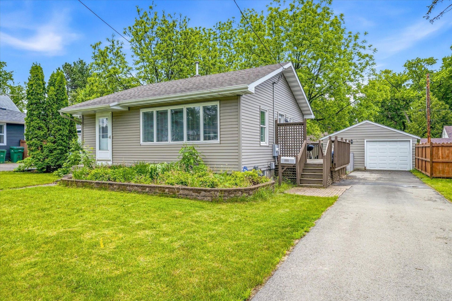 1111 Olive Street W, Stillwater, MN 55082