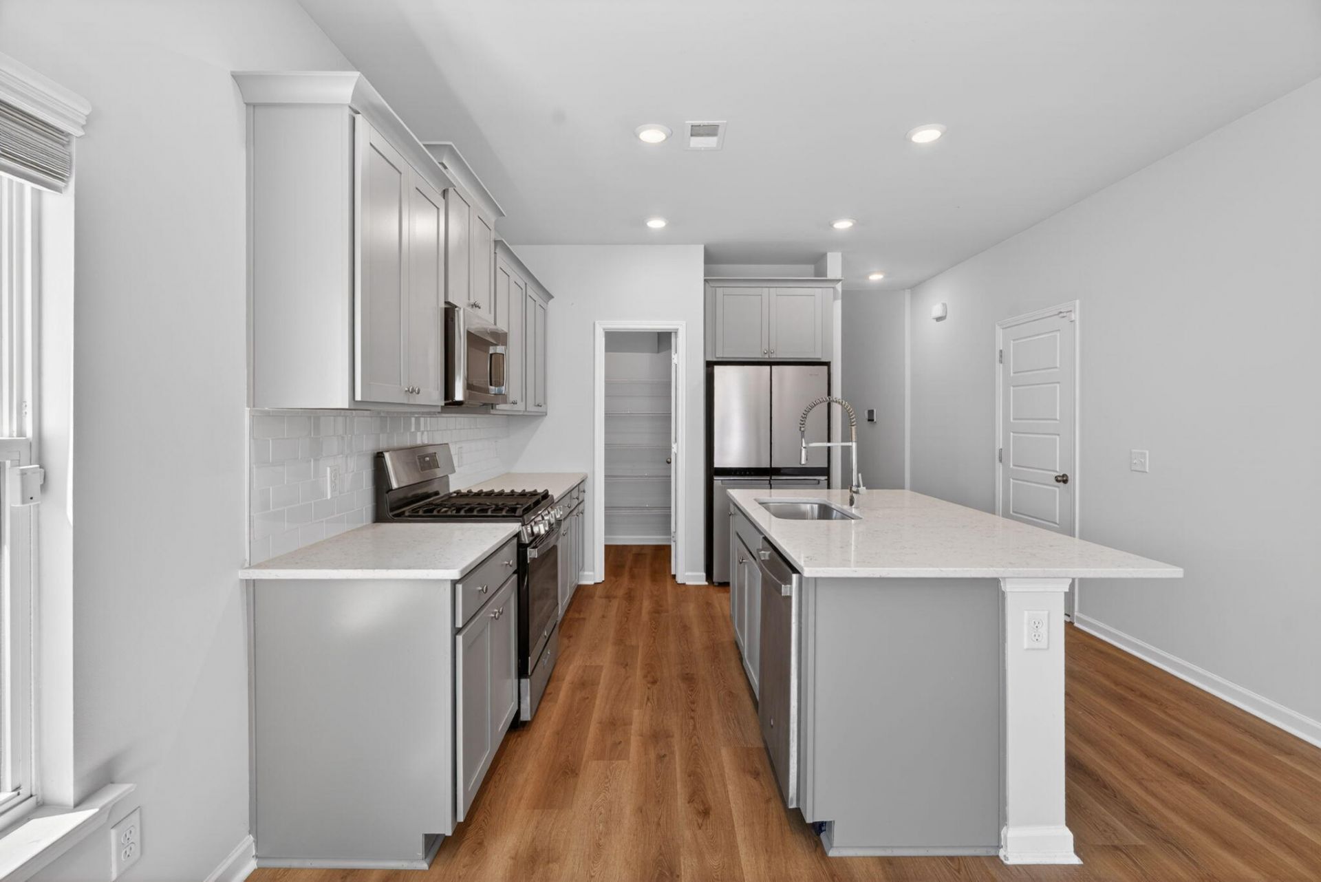306 Blue Mountain Drive Photo 11