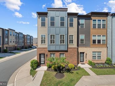 9828 BUCHANAN LOOP, MANASSAS, VA 20110