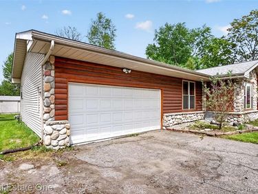 8391 E Court Street , Davison Twp, MI 48423