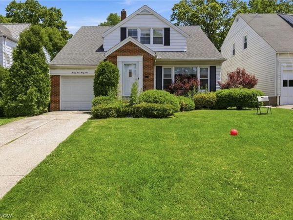 2431 White Road , University Heights, OH 44118