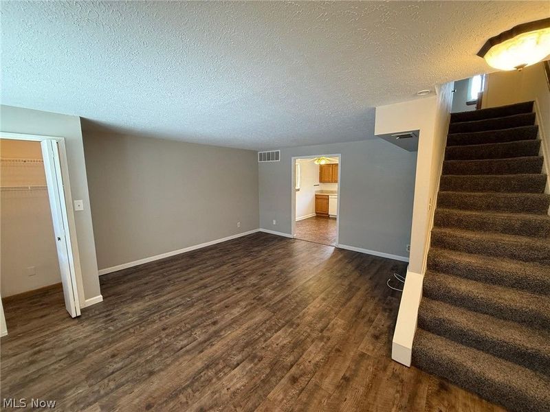 1582 Lee Terrace Drive, Wickliffe, OH 44092 Photo 2