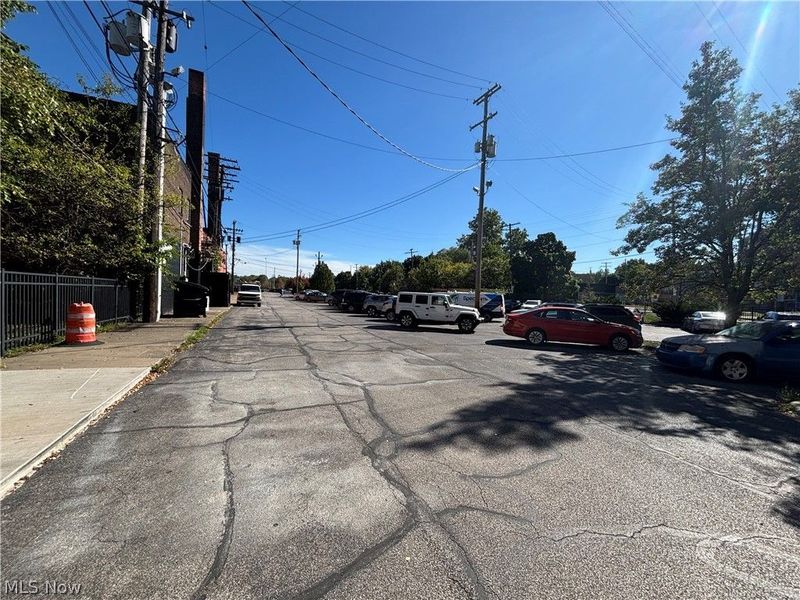 5644 Broadway Avenue, Unit 201, Cleveland, OH 44127 Photo 13