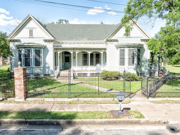 350 N Madison ST , La Grange, TX 78945
