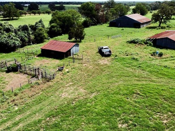 8526 US 90 W Highway, Harwood, TX 78632