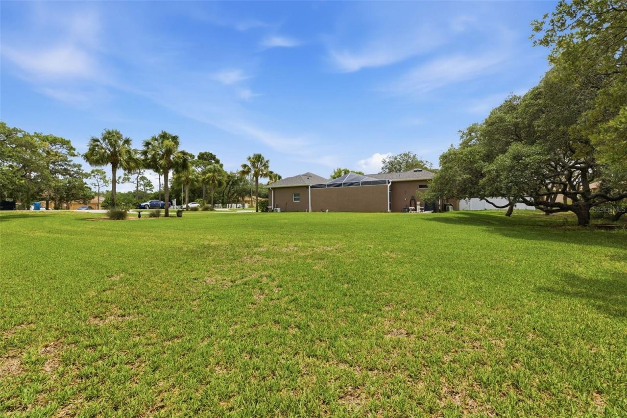 11145 Mountain Mockingbird Rd, Weeki Wachee, FL 34614 Photo