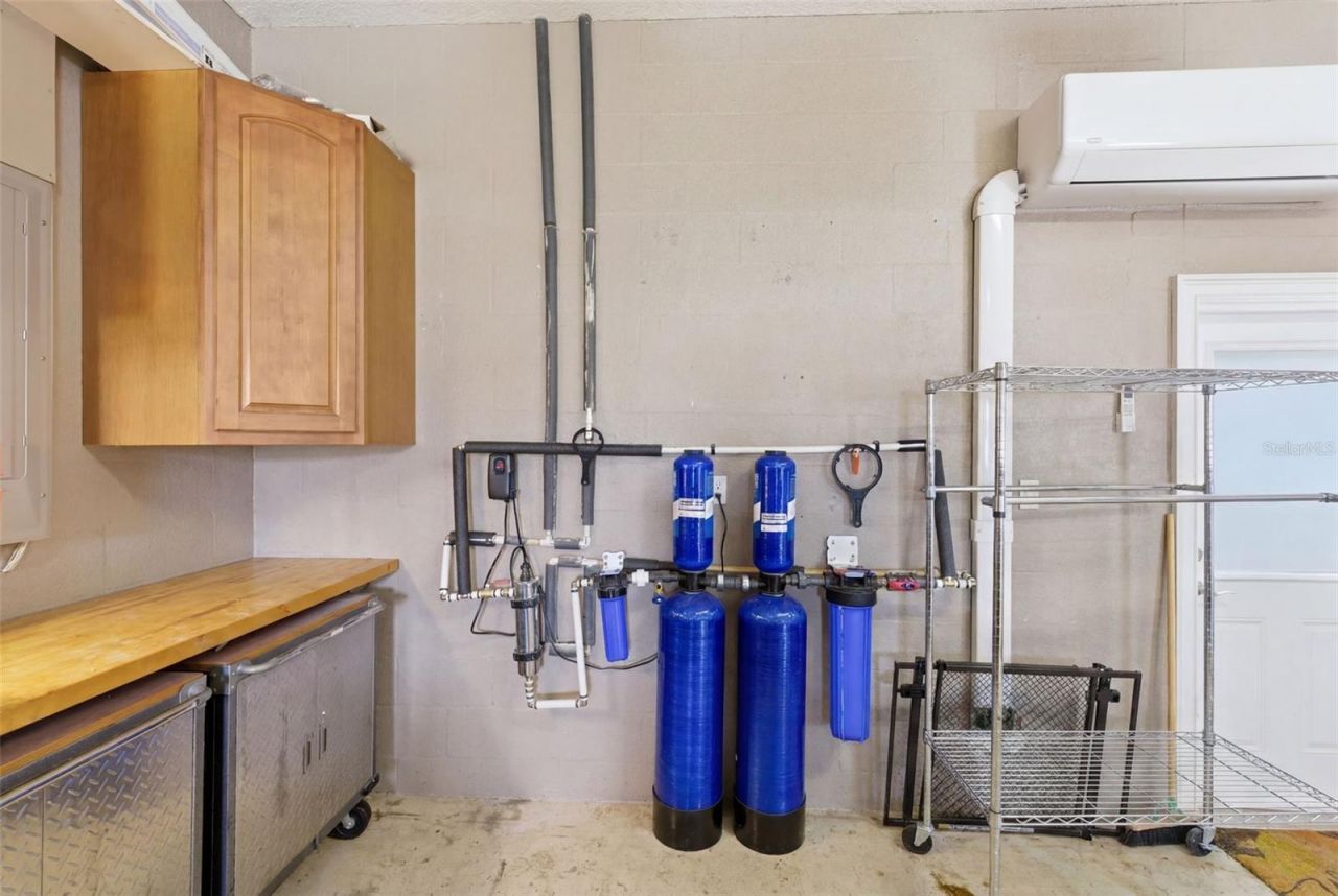 11145 Mountain Mockingbird Rd, Weeki Wachee, FL 34614 Photo