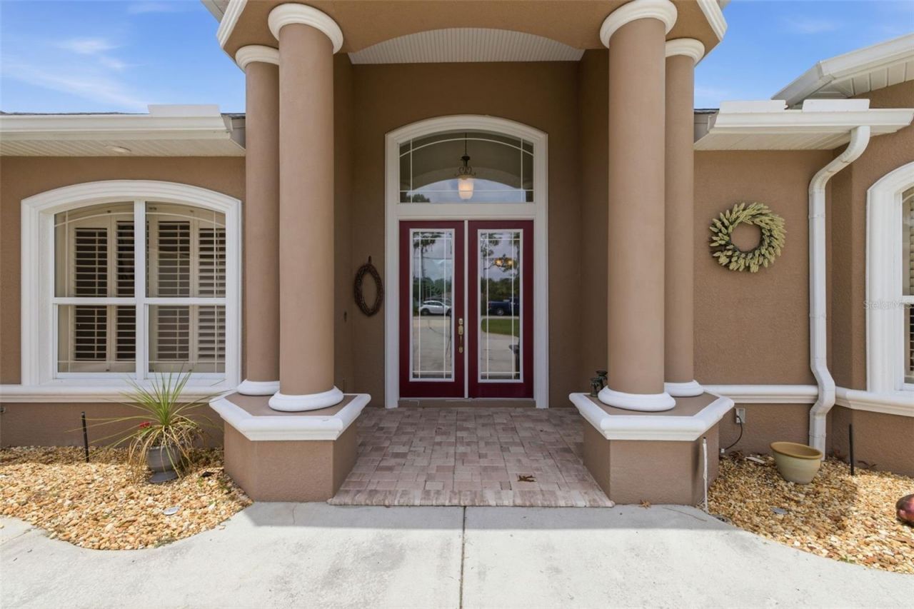 11145 Mountain Mockingbird Rd, Weeki Wachee, FL 34614 Photo