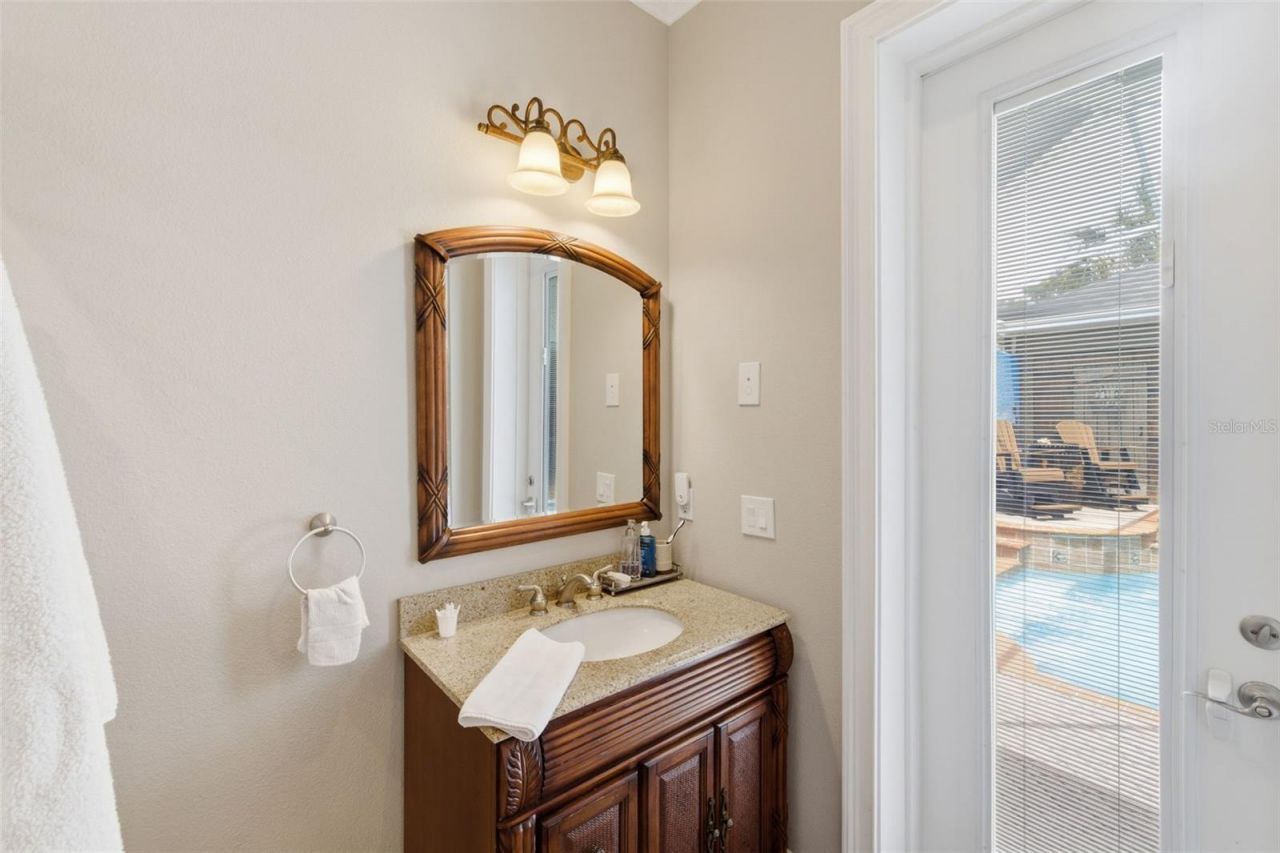11145 Mountain Mockingbird Rd, Weeki Wachee, FL 34614 Photo