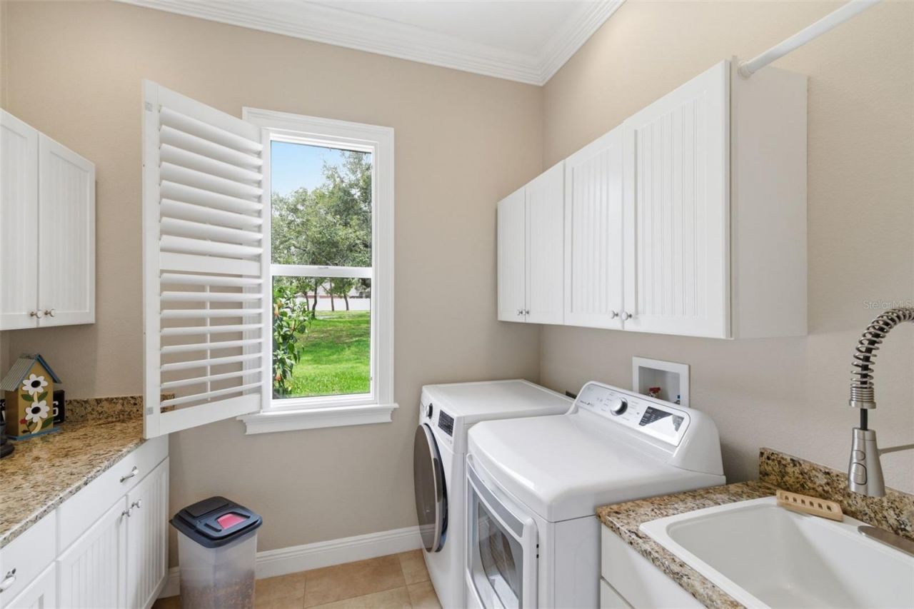 11145 Mountain Mockingbird Rd, Weeki Wachee, FL 34614 Photo