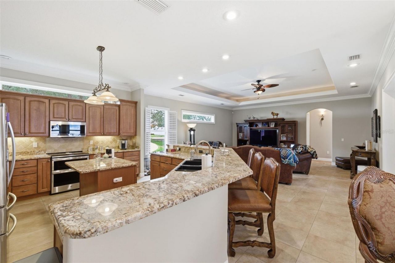 11145 Mountain Mockingbird Rd, Weeki Wachee, FL 34614 Photo