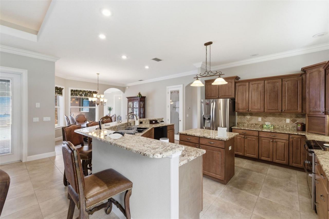 11145 Mountain Mockingbird Rd, Weeki Wachee, FL 34614 Photo