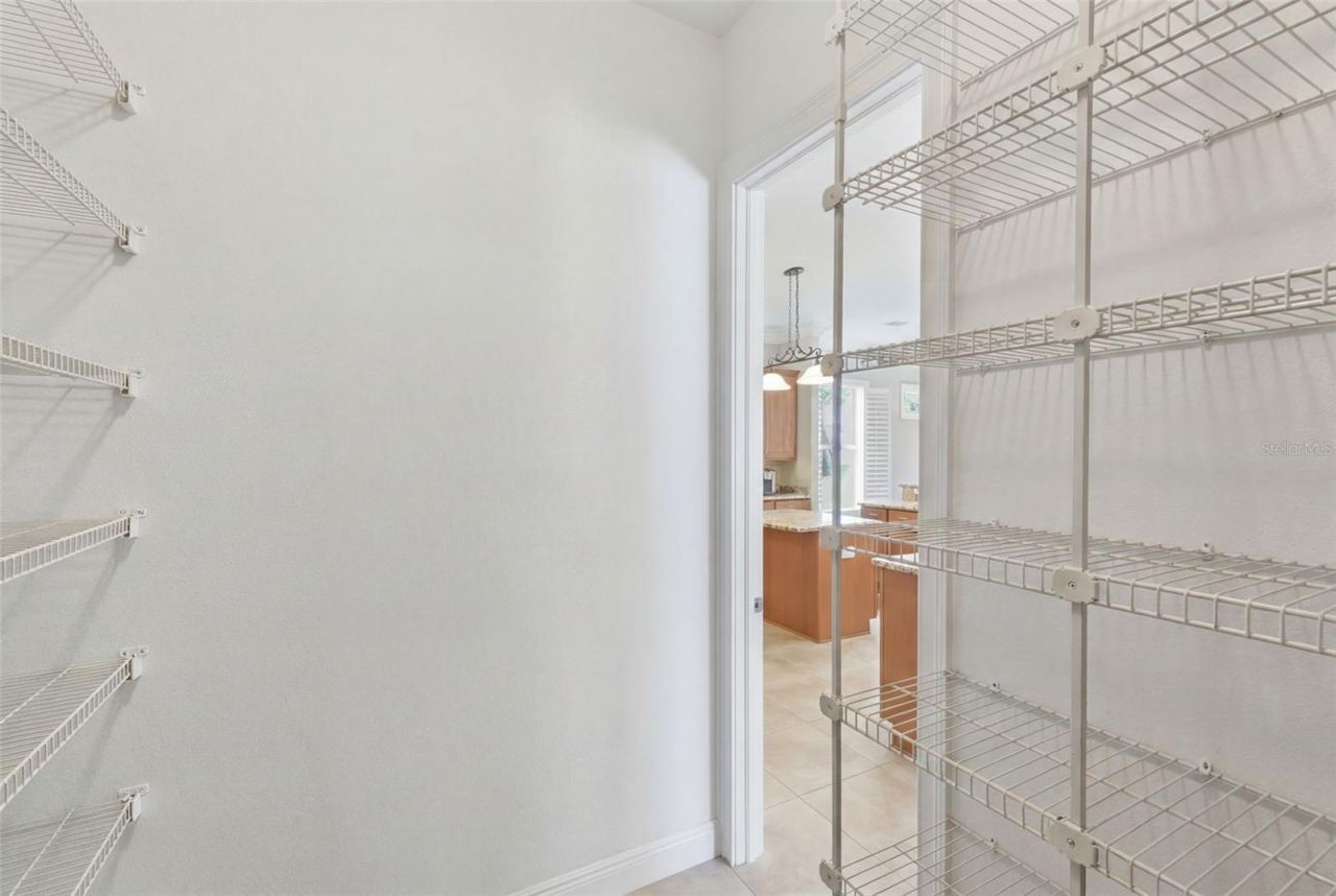 11145 Mountain Mockingbird Rd, Weeki Wachee, FL 34614 Photo