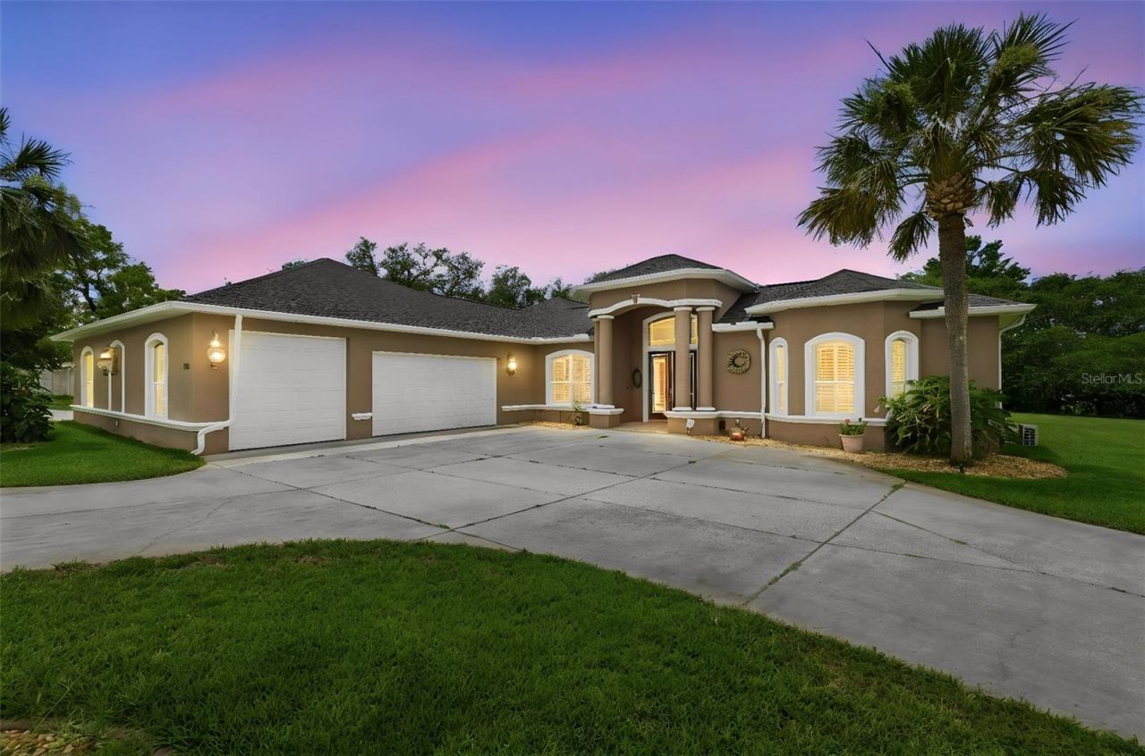 11145 Mountain Mockingbird Rd, Weeki Wachee, FL 34614 Photo