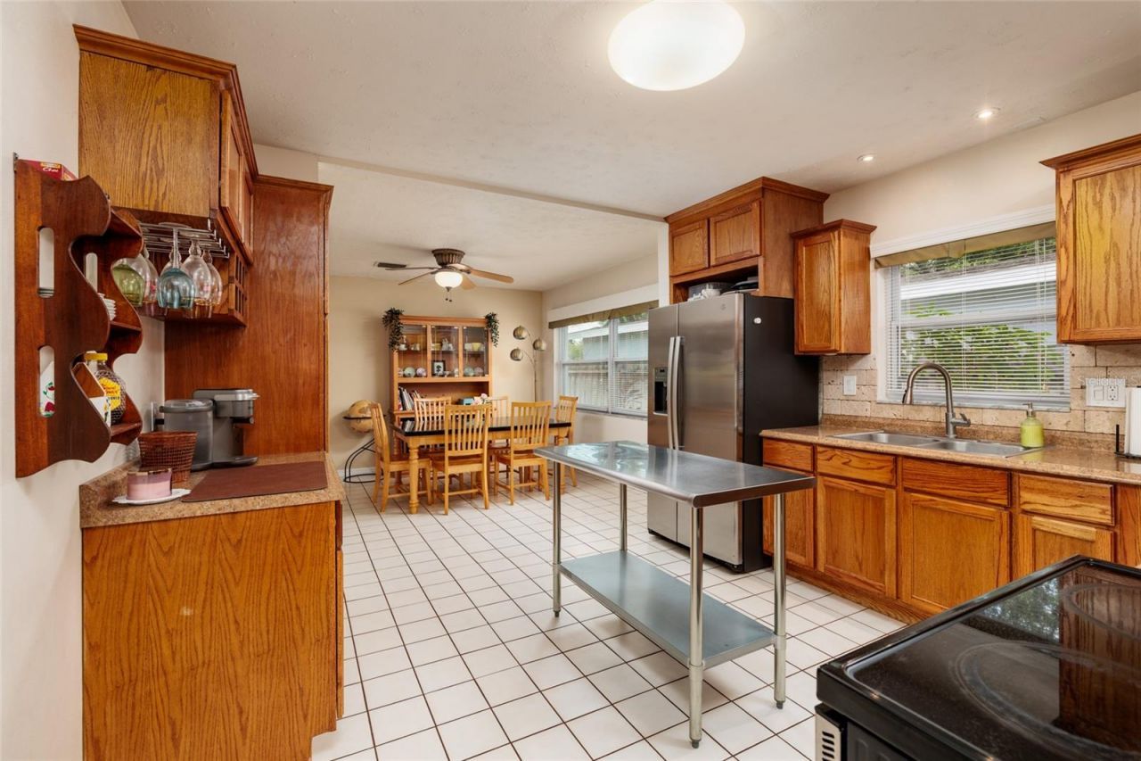 511 74th Avenue N, Saint Petersburg, FL 33702 Photo