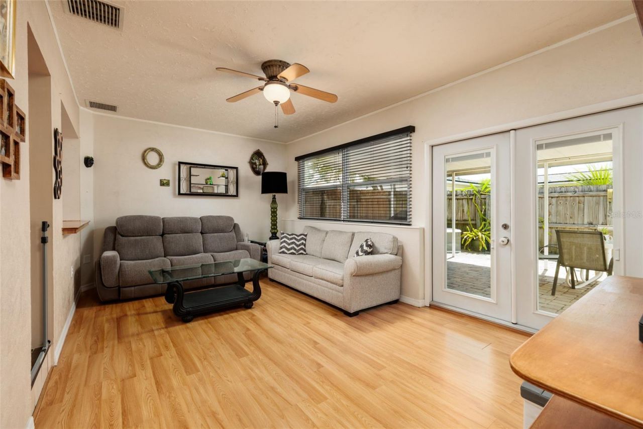 511 74th Avenue N, Saint Petersburg, FL 33702 Photo