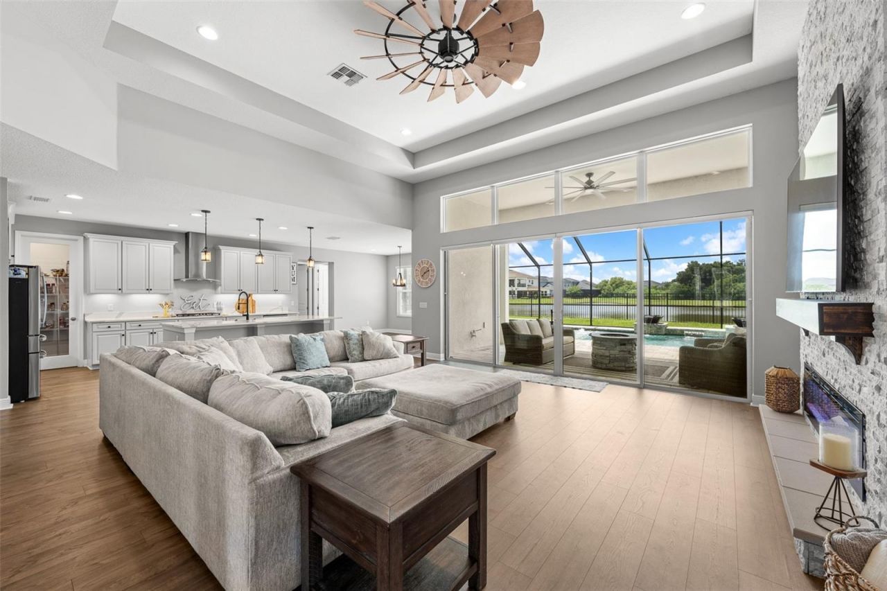 33164 Kateland Drive, Wesley Chapel, FL 33545 Photo