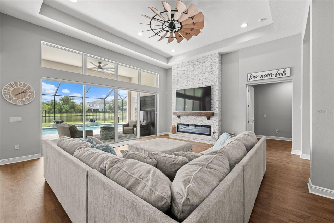 33164 Kateland Drive, Wesley Chapel, FL 33545 Photo