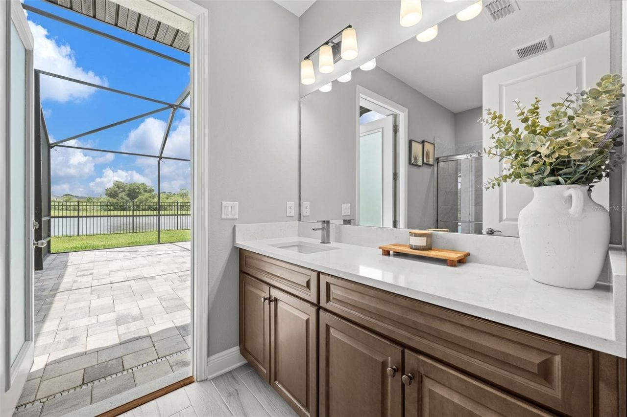 33164 Kateland Drive, Wesley Chapel, FL 33545 Photo