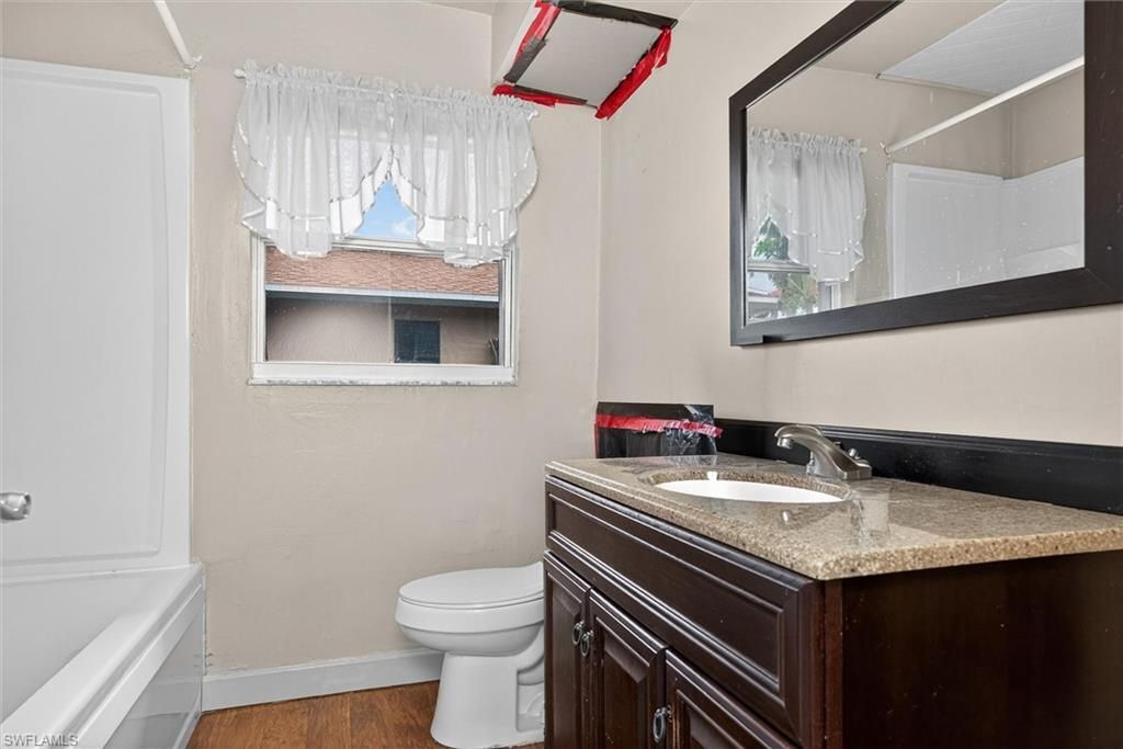1421 SE 31st St , Cape Coral, FL 33904 Photo