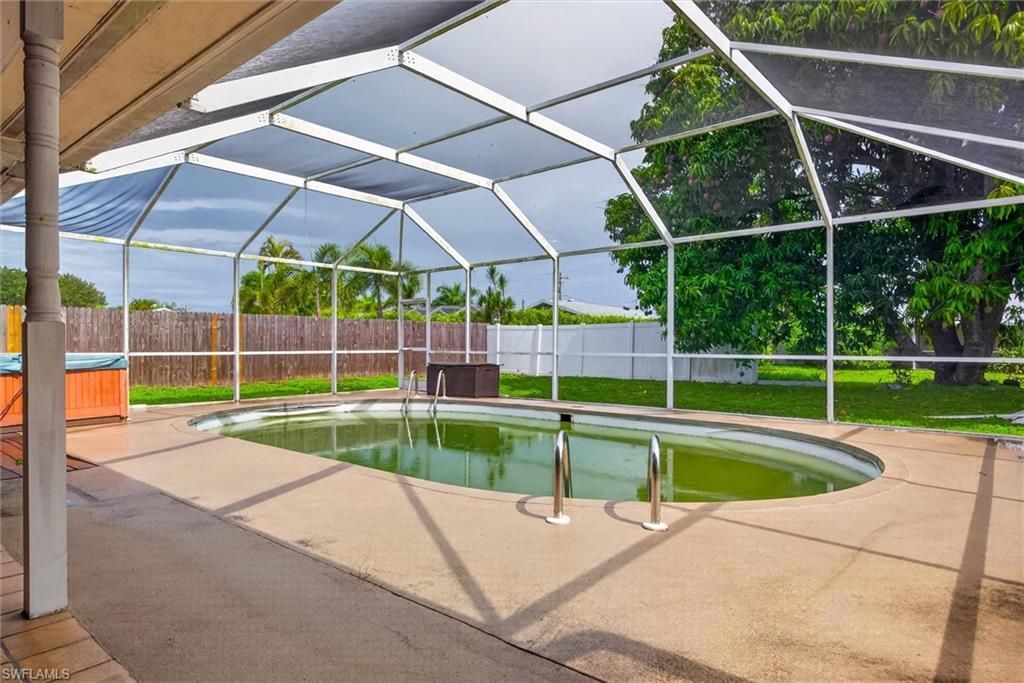 1421 SE 31st St , Cape Coral, FL 33904 Photo