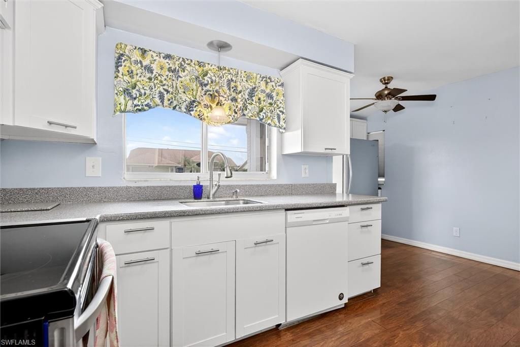 1421 SE 31st St , Cape Coral, FL 33904 Photo