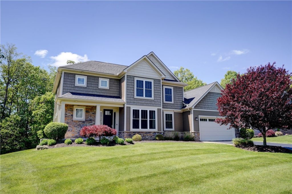 5 Camellia Rise, Fairport, NY 14450 Main Photo