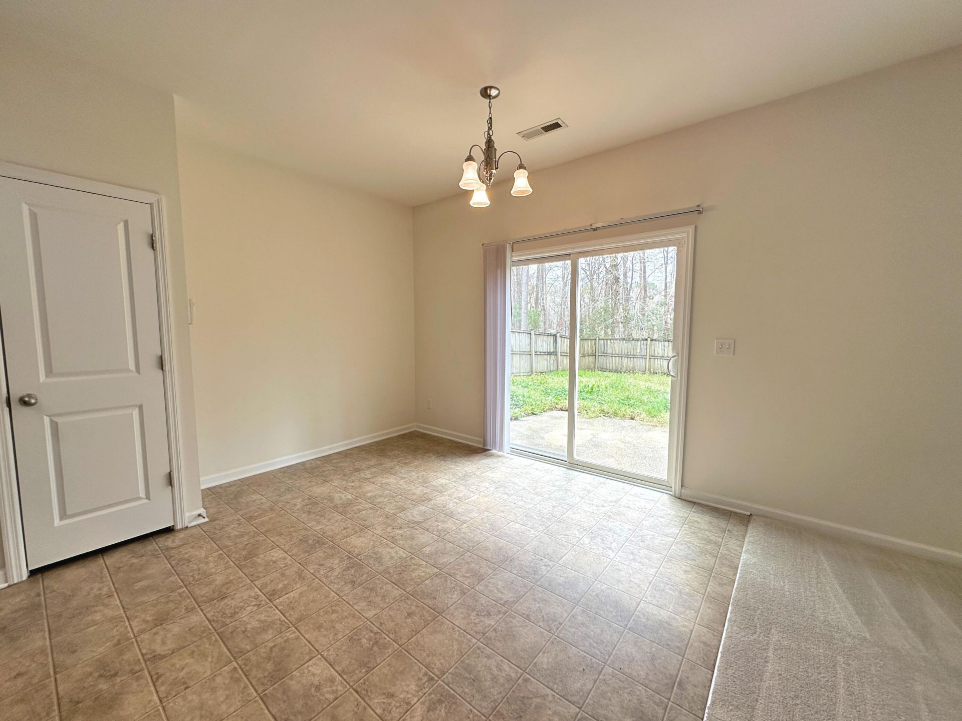 3058 Nantuckett Avenue Photo 5