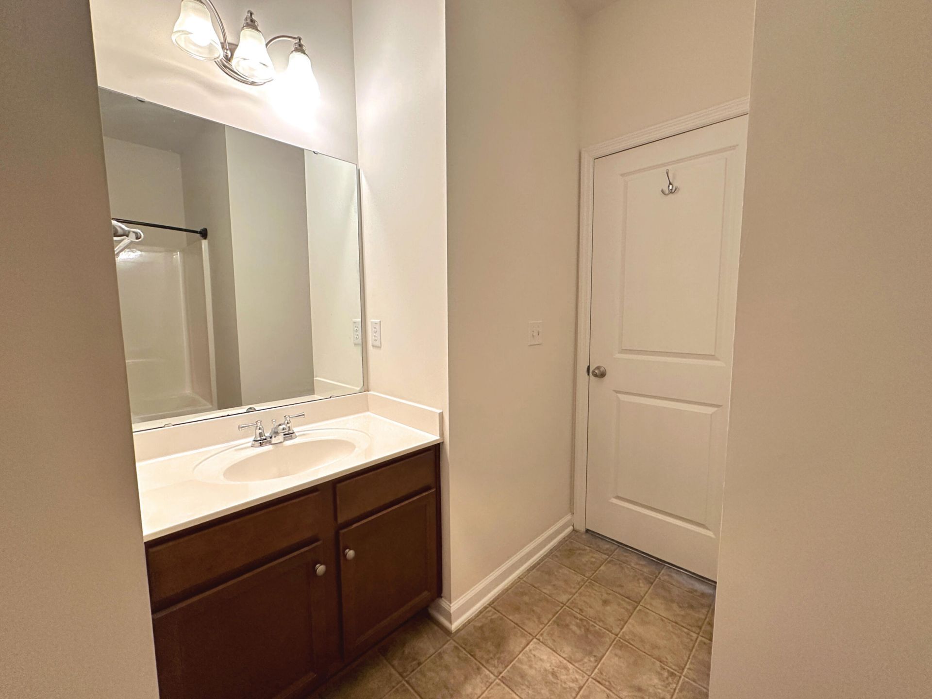 3058 Nantuckett Avenue Photo 8