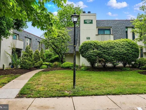 25 S CHURCH ROAD, Unit #052, MAPLE SHADE, NJ 08052