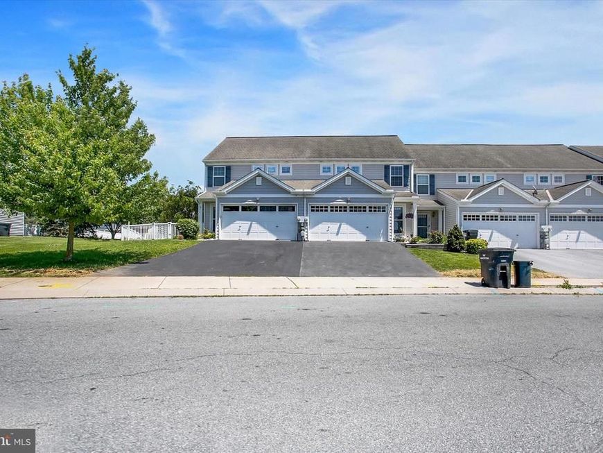 596 Fox Ridge Ln L-0023, Lebanon, PA 17042 Main Photo