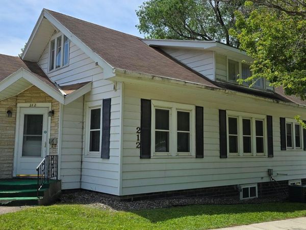 212 E 5th Street , Albert Lea, MN 56007