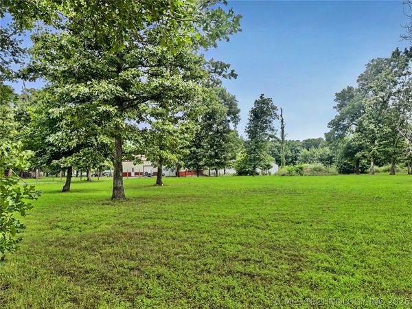 12923 W Southern Oaks Street , Tahlequah, OK 74464